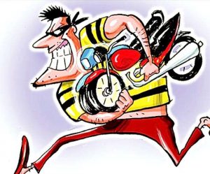 03_06_2019-bike_thief_gang_kaithal_19279638