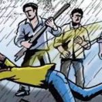 માંડવીના આઝાદચોકમાં એક શખ્સને માર મારવાનો વીડિયો વાયરલ થતાં  ત્રણ વિરુદ્ધ ફરિયાદ