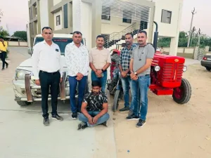 ત્રણ જુદી જુદી જગ્યાએથી થયેલી વાહન ચોરી ગુનાનો ભેદ ઉકેલી એક ઇસમને બનાસકાંઠા એલસીબી પોલસે ઝડપી પાડ્યો