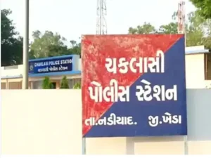 <strong>નડિયાદના ભુમેલ નજીક પોલીસે રૂપિયા 2.37 લાખના ઈંગ્લીશ દારૂ સાથે એકની કરી અટકાયત</strong>