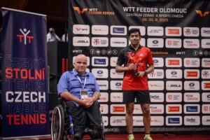 Harmeet-with-Trophy