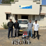 ભારતીય બનાવટના વિદેશીદારૂનો કિં.રૂ.૪૦,૩૦૦ નો જથ્થો રાખી હેરફેર કરતા ઇસમને પકડી પાડતી LCB પશ્ચિમ કચ્છ ભુજ”