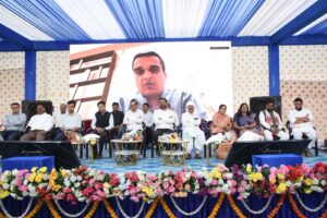 Gandhidham-ST-Bus-Station-khatmurt-1