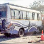 નલિયા-ભાનાડા માર્ગે અકસ્માતનો સિલસિલો યથાવત : અકસ્માતગ્રસ્ત ખાનગી બસમાં અન્ય બસ ધડાકાભેર અથડાઈ