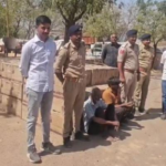 ચોખાની આડમાં લવાતો લાખોનો વિદેશી દારૂ ઝડપાયો