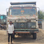 રોયલ્ટી કે પાસ પરમીટ વગર રેતી વહન કરતા ડમ્પરને પકડી પાડતી લોકલ ક્રાઈમ બ્રાન્ચ પશ્ચિમ કચ્છ-ભુજ