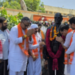 આજરોજ બાબાસાહેબ આંબેડકર જન્મ જયંતી નિમિત્તે ભુજ ખાતે પ્રદેશ મહામંત્રી રત્નાકરજી દ્વાર બાબાસાહેબની  પ્રતિમા પર શ્રદ્ધાસુમન અર્પણ કરાયા