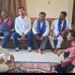 આર્મી ટીમએ તેમના પરિવાર જનોને વિશ્વાસ અપાવ્યું કે ફસાઈ ગયેલા માણસોને ઘર વાપસી માટેના તમામ પ્રસાસ કરાશે