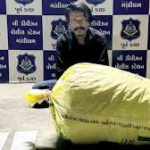 ગાંધીધામમાં પોલીસે 13 કિલો માદક પદાર્થના જથ્થા સાથે તહોમતદારને ઝડપ્યો