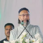 ભુજમાં AIMIMની જનસભામાં દાદાના બુલડોઝરને લઇ રાજકારણ ગરમાયું