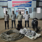 નખત્રાણા પોલીસ સ્ટેશન વિસ્તારમાંથી એલ્યુમીનીયમના વાયર ચોરીનો ભેદ ઉકેલી વણશોધાયેલ ગુનો શોધી મુદ્દામાલ સાથે આરોપીને પકડી પાડતી લોકલ ક્રાઇમ બ્રાન્ચ પશ્ચિમ કચ્છ ભુજ”