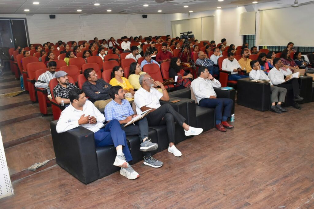 Sarjak Sathe Samvad Karyakaram 2026 Bhuj Kachchh (9)