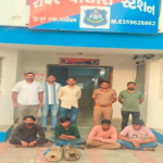 ચોરી કે છળકપટ થી મેળવેલ મોબાઈલ ફોન તેમજ પાણીની મોટર સાથે ચારની અટકાયત