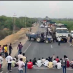 લોરીયા ચેકપોસ્ટ ઉપર લોરીયા તેમજ આસપાસના ગામડાંઓના લોકો દ્વારા લખનભાઈ ધૂવાના સમર્થનમાં ચક્કાજામ કરવામાં આવ્યો હતો